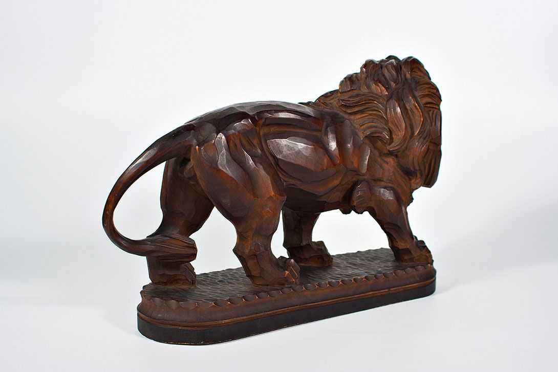 Foto Carved Lion Sculpture 1918