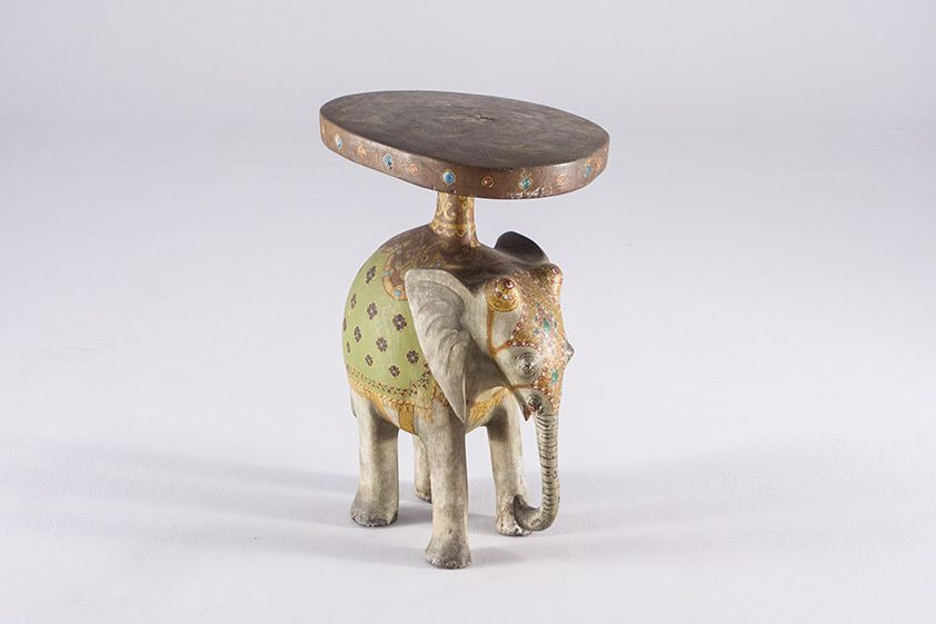 Foto Colonial Elephant Side Table Mauretania 1925 h45x27x30