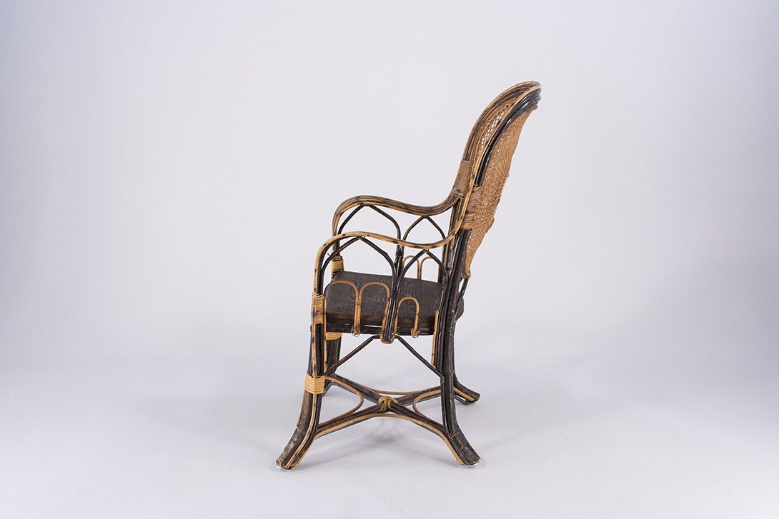 Foto Wilhelminian Colonial Bicolored Basket Armchair 1875