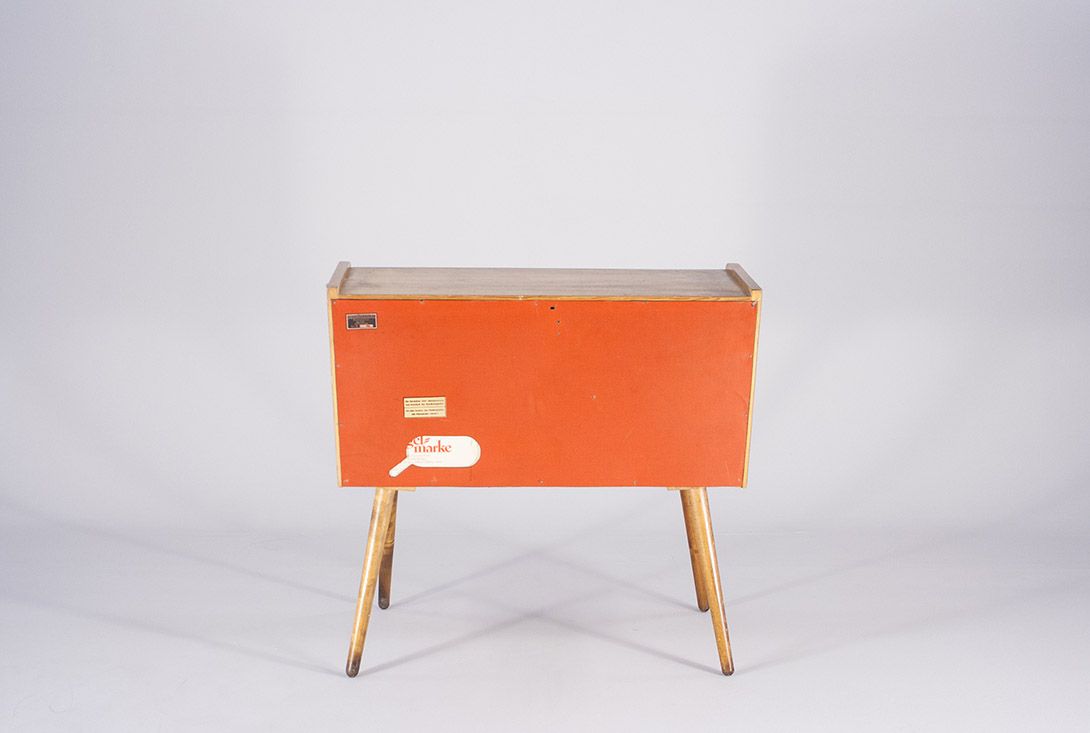 Foto Small Bed Side Board GDR 1950 ​h73x77x30