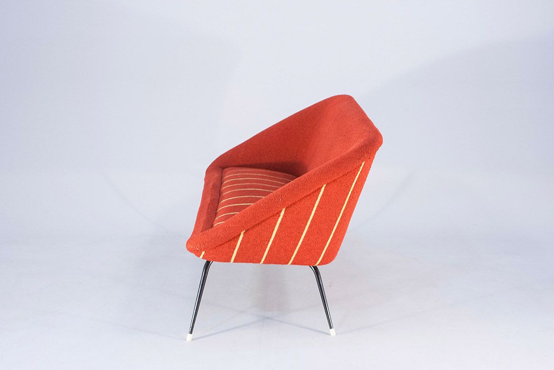 Foto Lovely Fragile French Sofa with Original Upholstery 1953