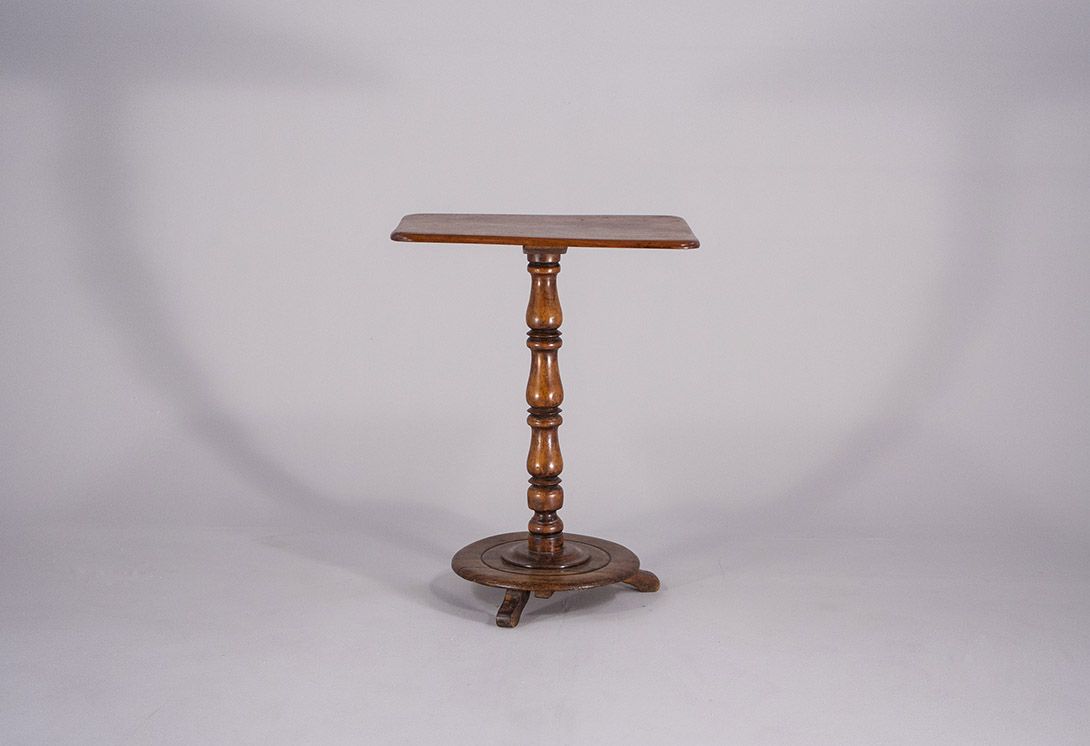 Foto Wooden Side Table France 1910 ​h70x55x43