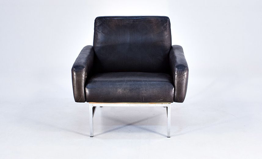 Foto Classic Grey Leather Armchair with Modular Sofa 1963