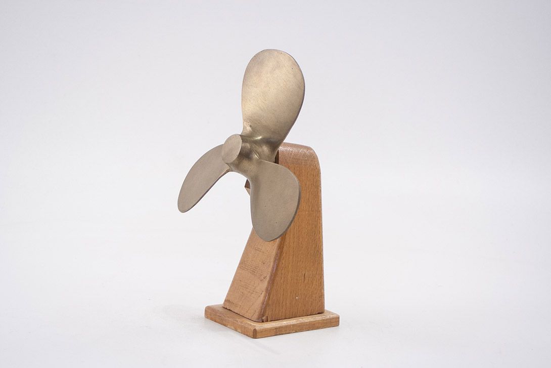 Foto Ship Propeller Model ​ h24x16