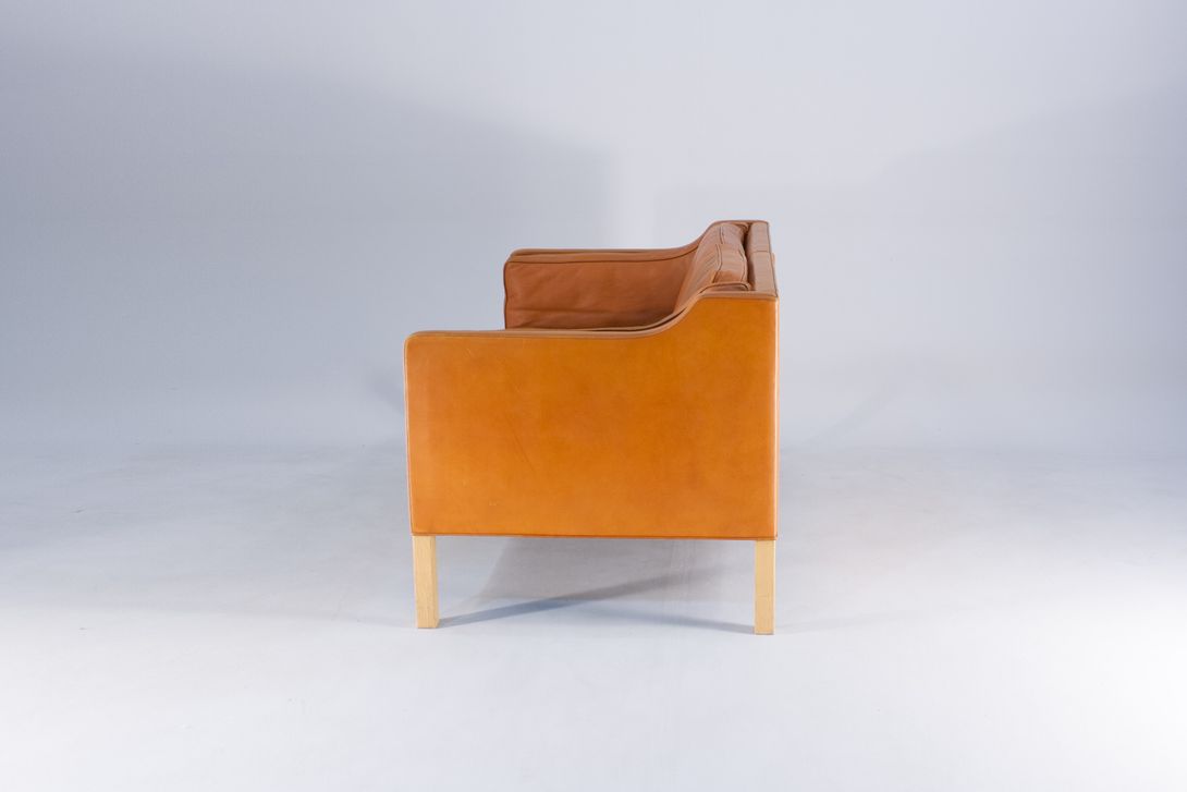 Foto Borge Mogensen 2212 Two Seater Sofa for Fredericia 1950