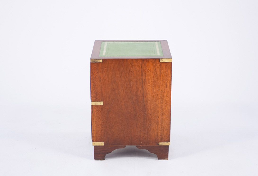 Foto English Empire Office Cabinet with Green Leather Surface 1870