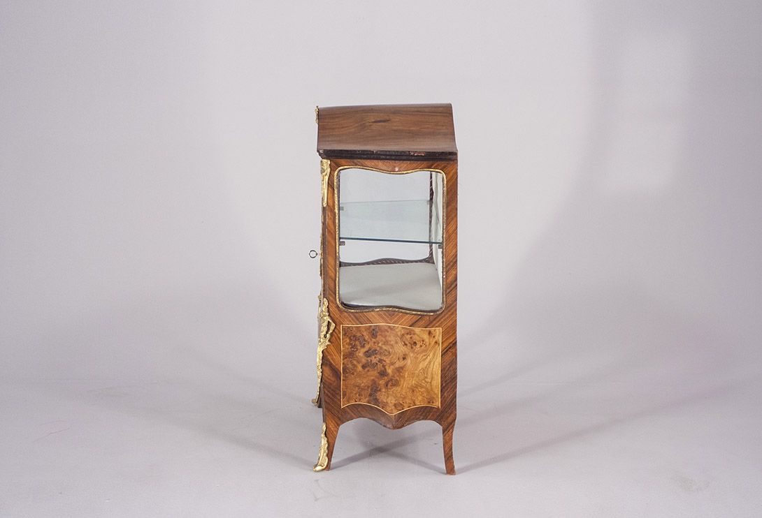 Foto Small Empire Glass Cabinet 1868
