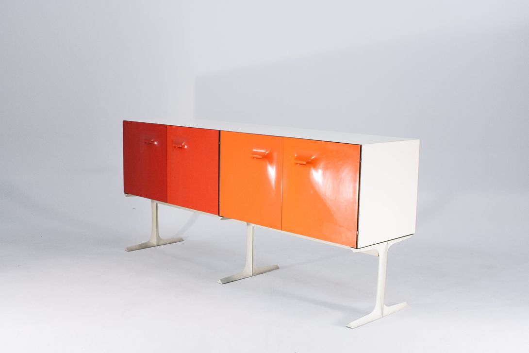 Foto Double Plastic Sideboard 1960​ w200
