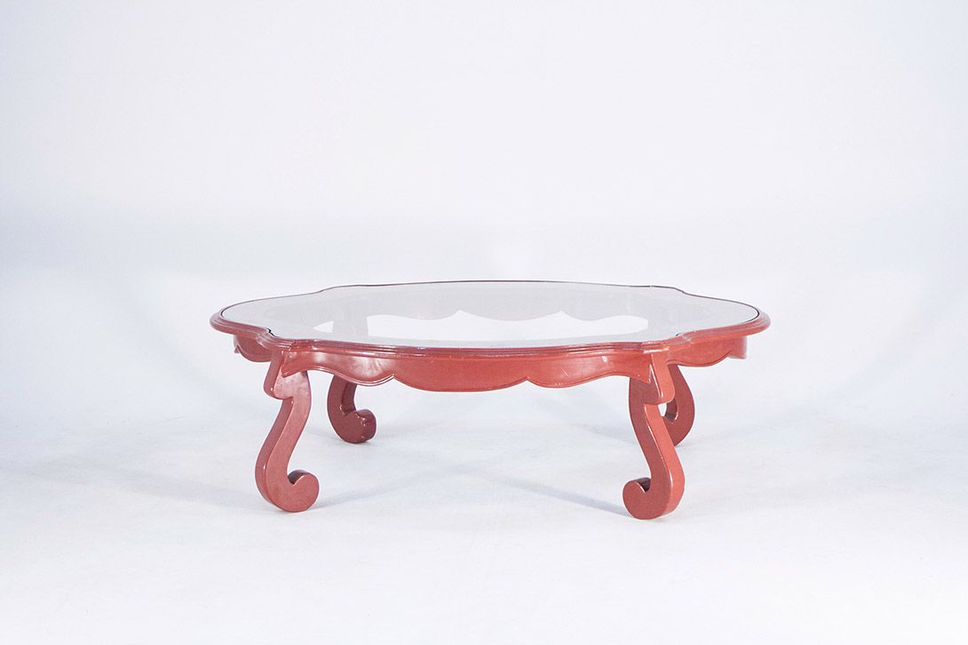 Foto Red Moorish Coffee Table with Glass Surface 1923 ​h65x133x100