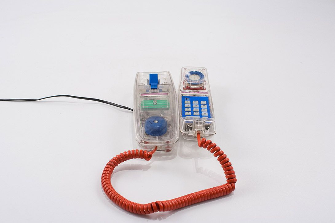 Foto Lonestar Inner Works Transparent Phone 1989