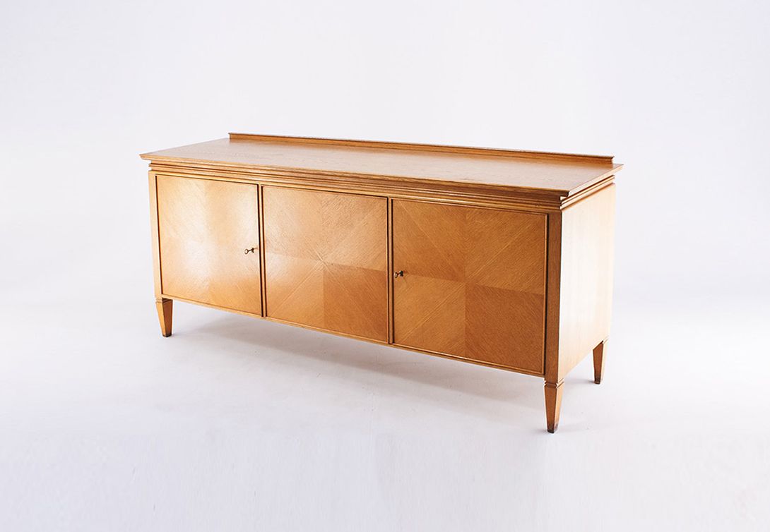 Foto Classic Oak Sideboard with Concentric Veneer Hellerau 1948 w207