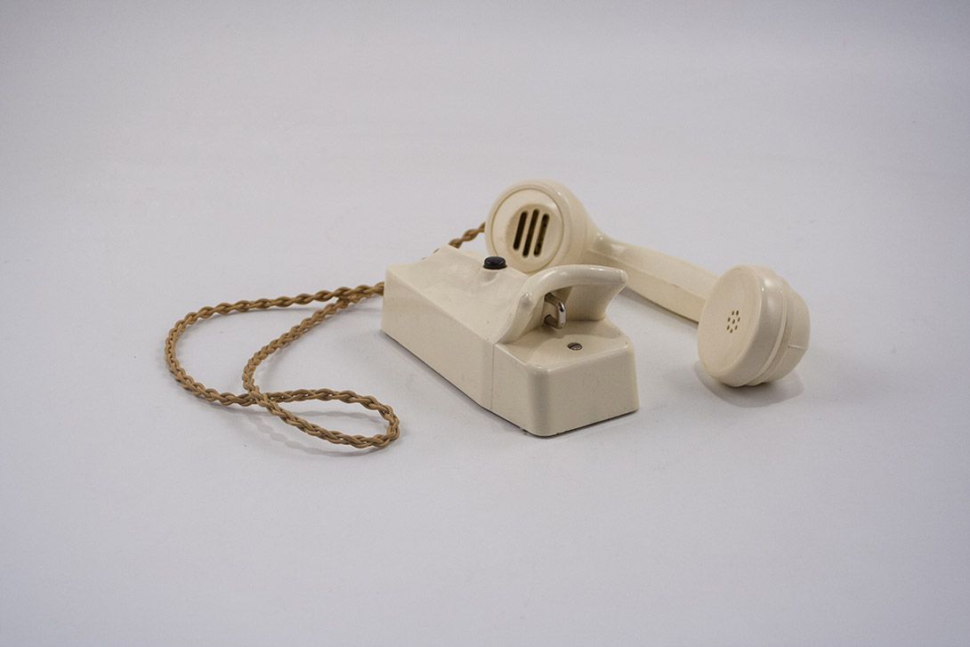 Foto Beige Wall Telephone