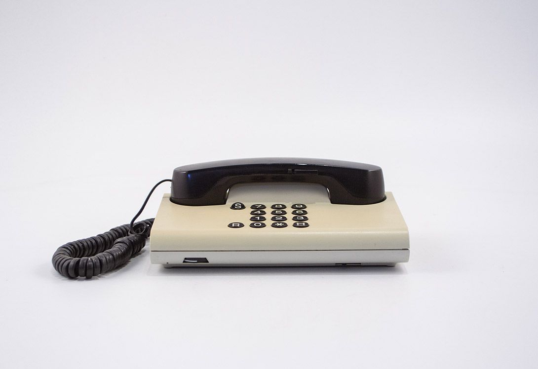 Foto Beige and Black Telephone