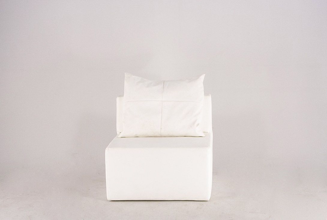 Foto White Modular Lounge Chair