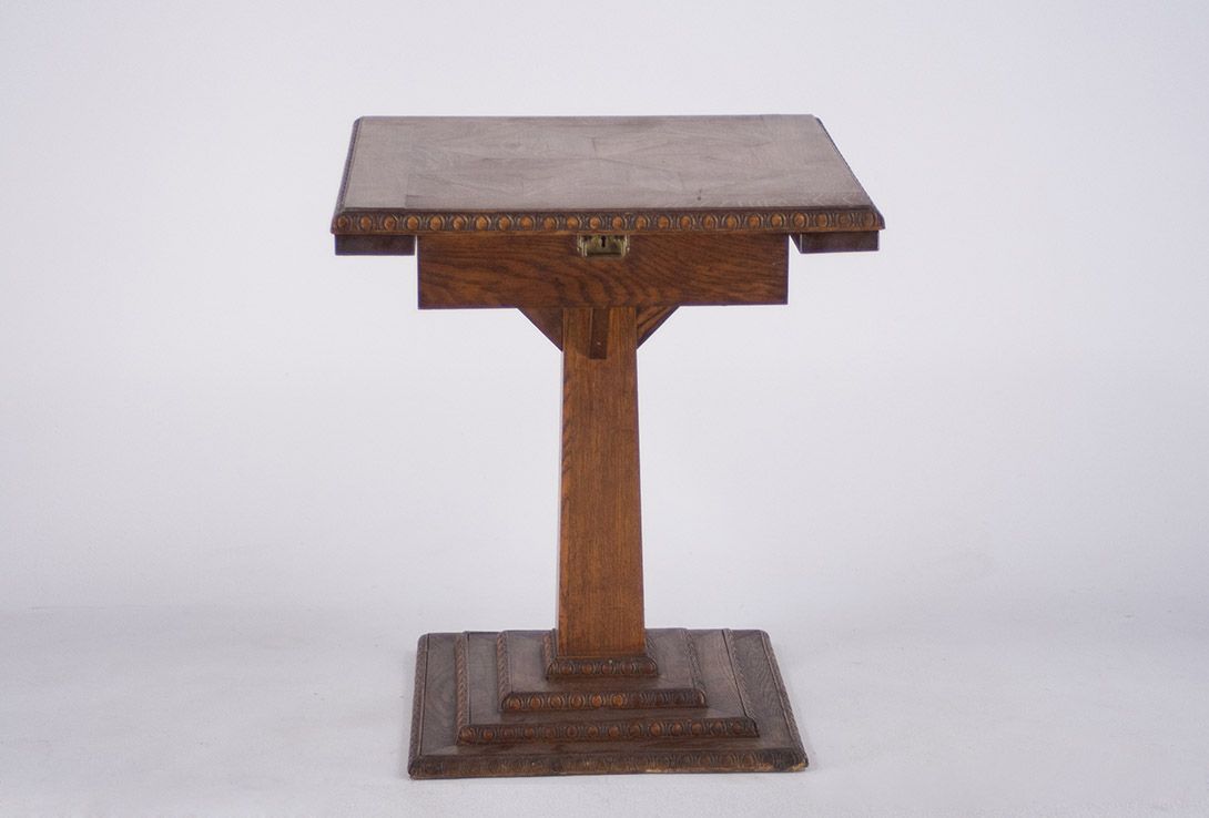 Foto Art Deco Gaming Table with Chip Holders 1934 h76x67x67
