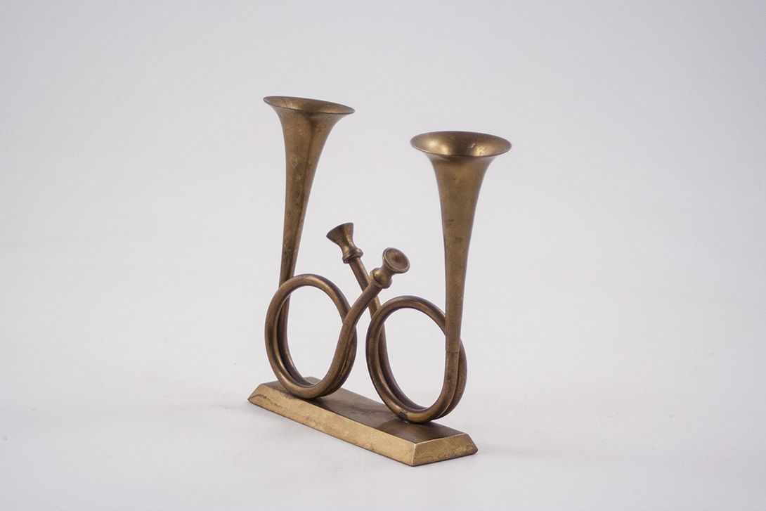 Foto Small Trumpets Candle Holder