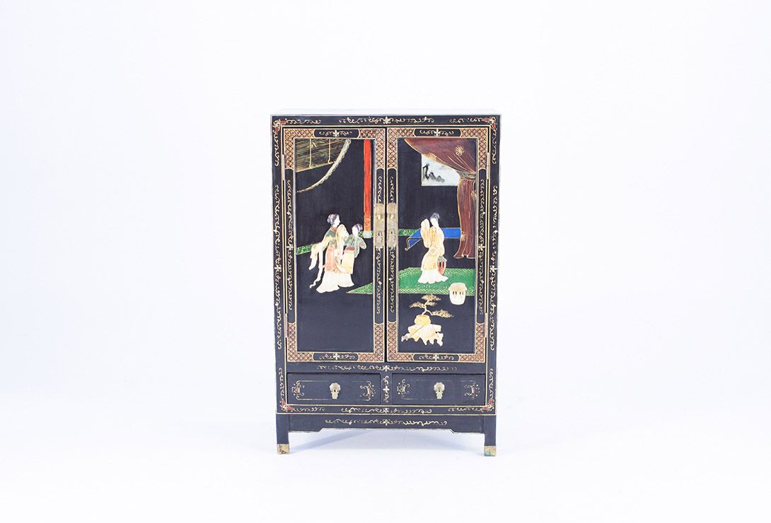 Foto Chinese Historism Cabinet 1956