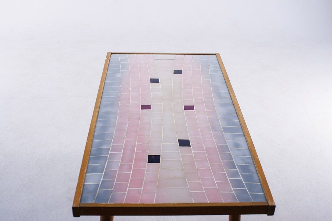 Foto Side Table with Amazing Color Gradient Mosaic GDR 1960 ​h60x100x50