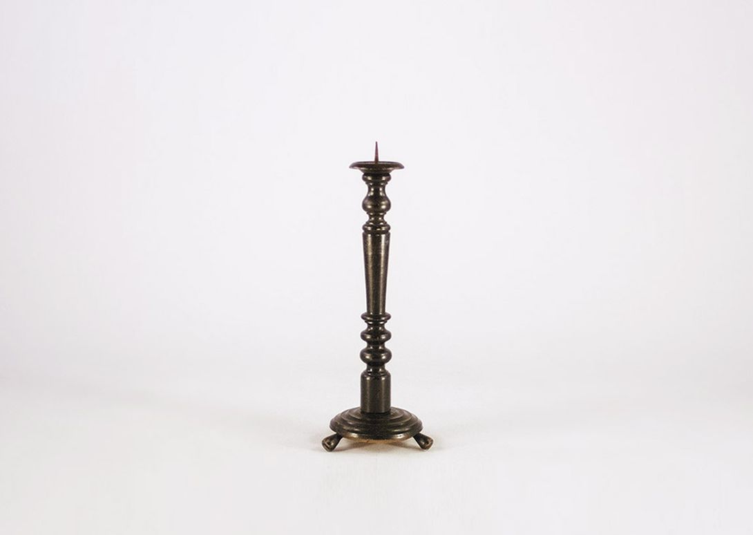 Foto Wooden Candle Holder