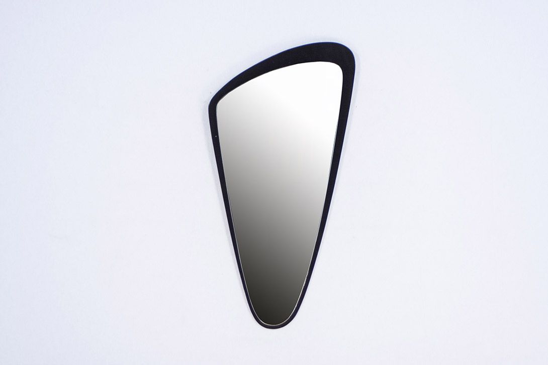 Foto Wall Mirror Kidney Shaped with Black Aura Germany 1956 h80
