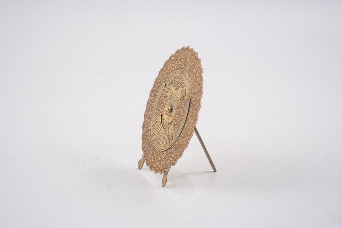 Foto Brass Desk Calendar