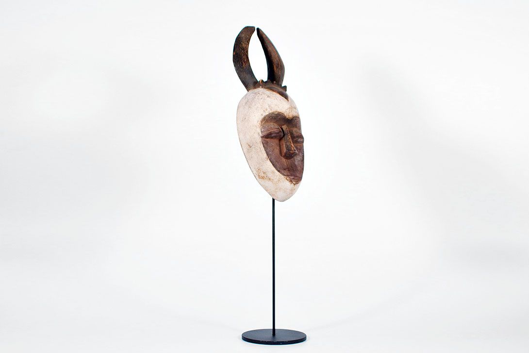 Foto White African Mask with Horns h40x15x12