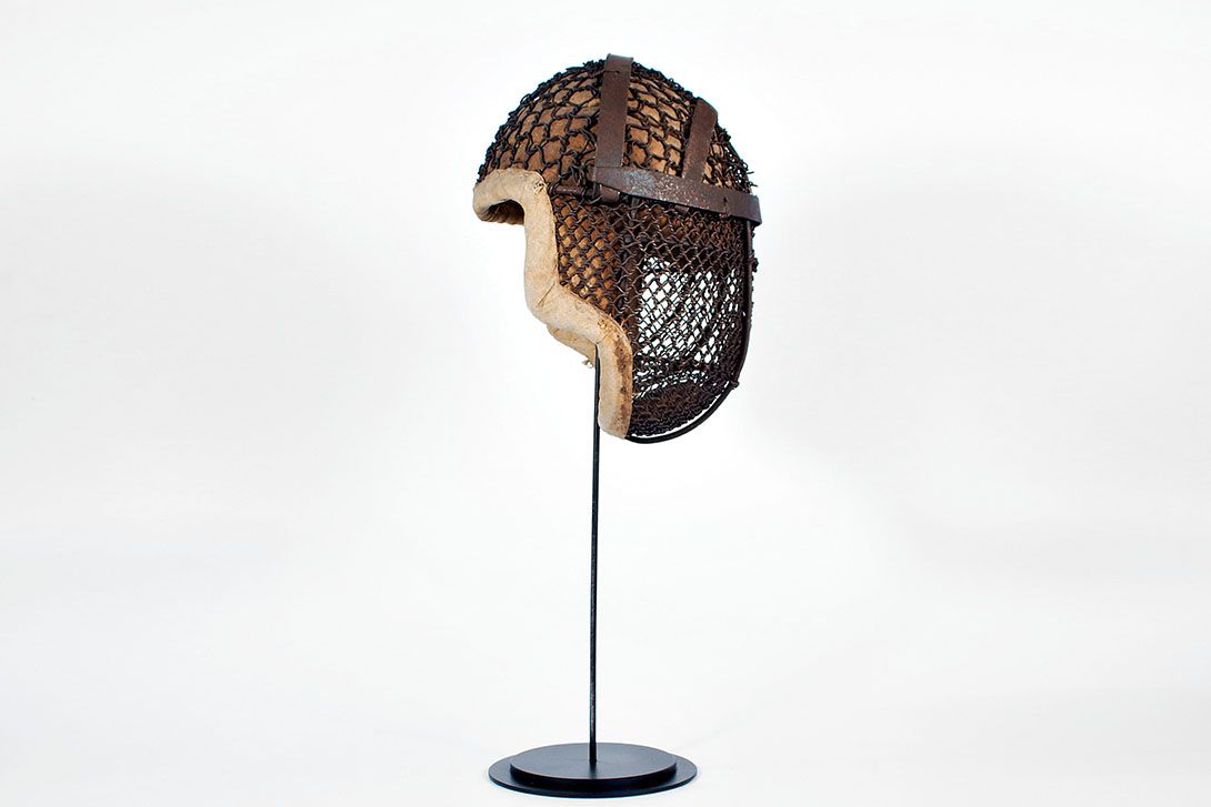 Foto Antique Japanese Kendo Mask 1920