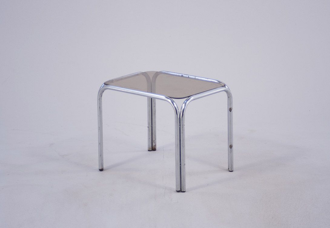 Foto Coffee Table with Metal Frame and Glass Top h34x45x34