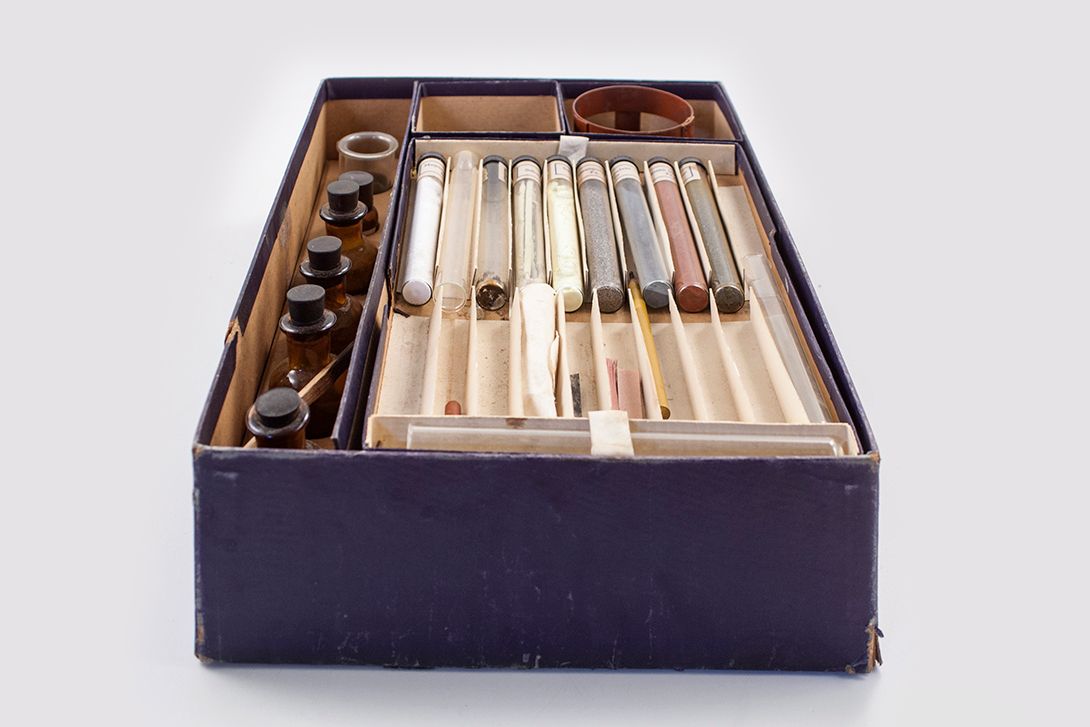 Foto Chemistry Set for Kids by Frieidrich Bachmann &#038; Co. GDR