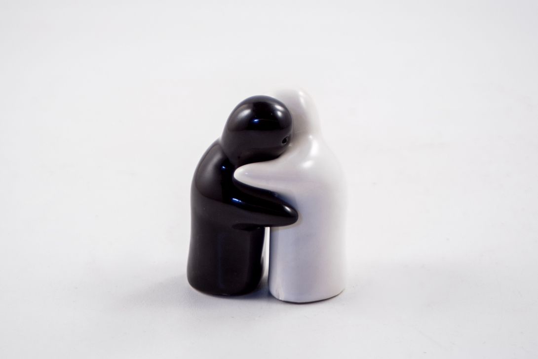 Foto Porcelain Salt and Pepper Shaker