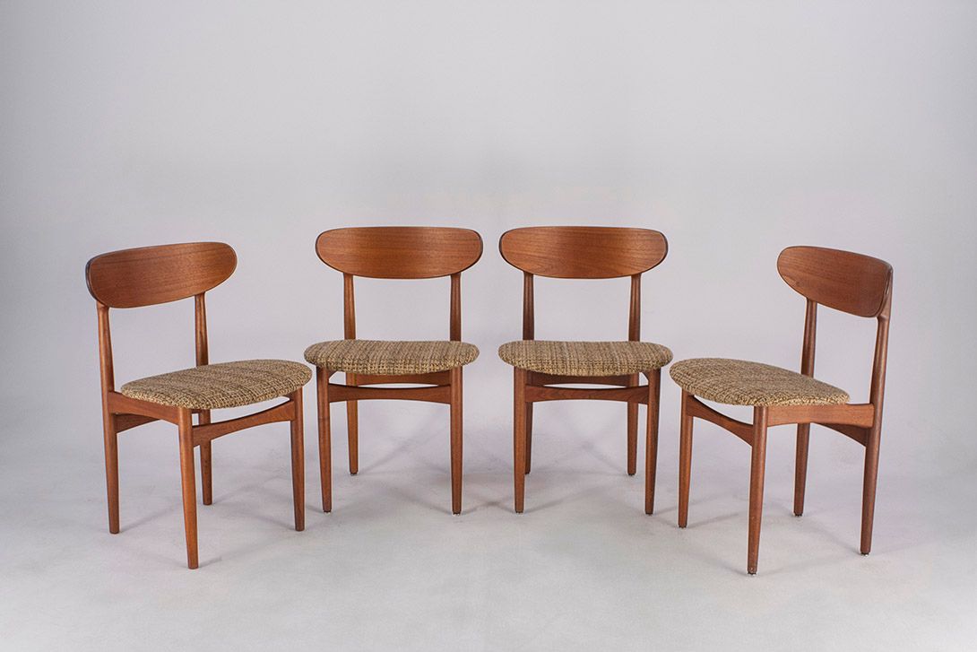 Foto Classic Danish Wooden Dining Chair with Upholstered Seating Surface