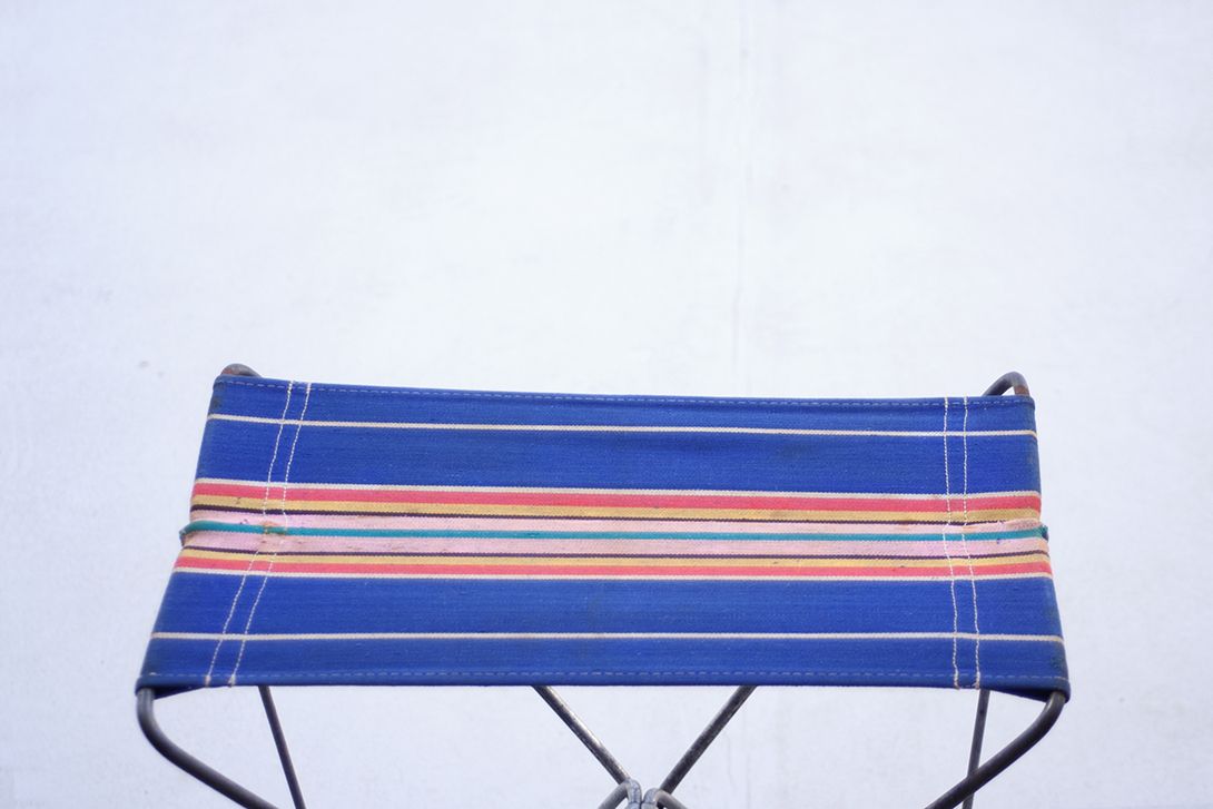 Foto GDR Camp Stool with Striped Seat