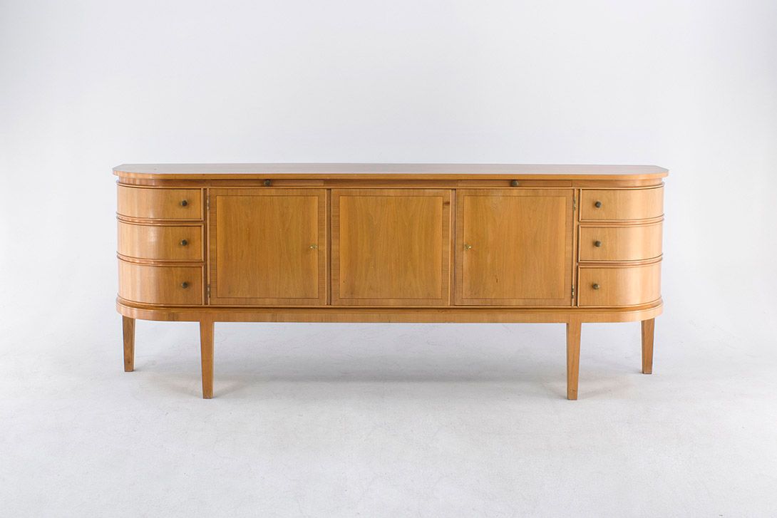 Foto Sideboard with Curved Corners Bruno Paul Berlin 1935 w220