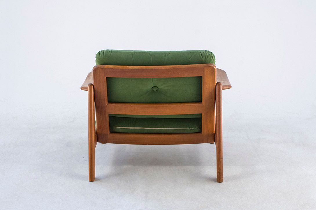 Foto Teak Armchair with Green Upholstery Denmark 1969