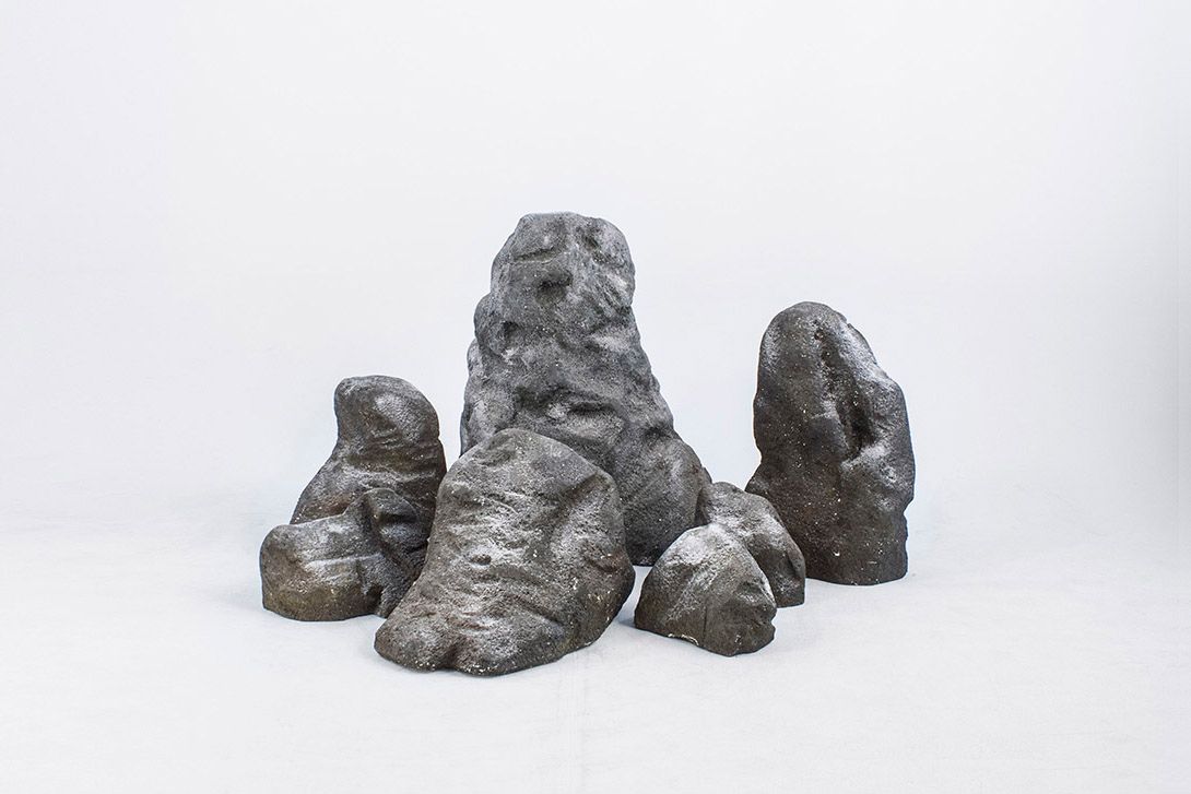 Foto Large Decorative Styrofoam Stones up to h100cm