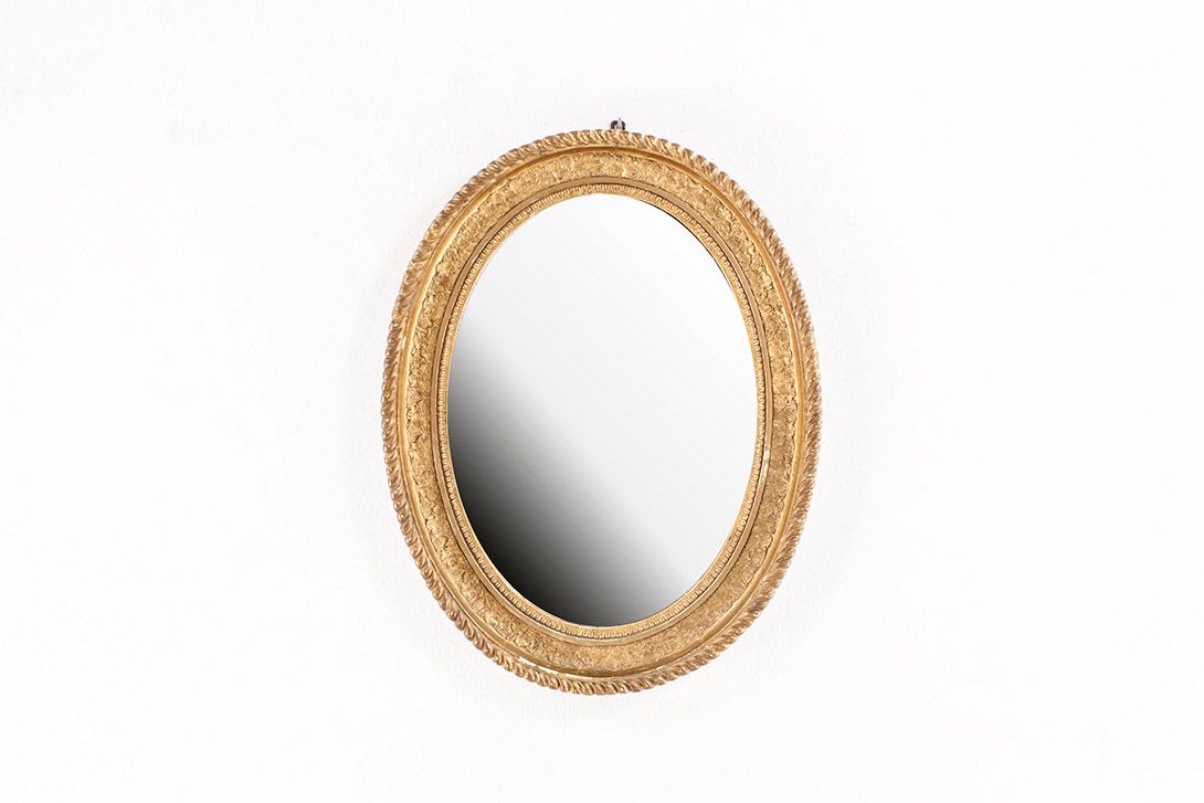 Foto Neo-Classical Mirror with Golden Frame