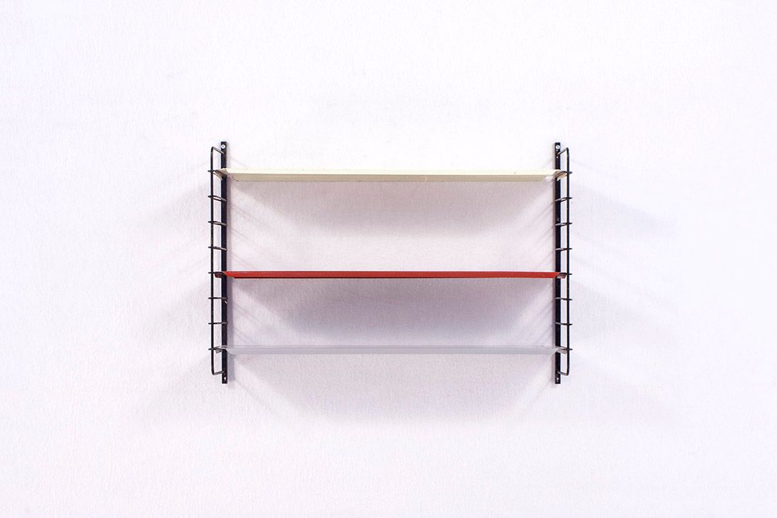 Foto Colorful String Shelf A
