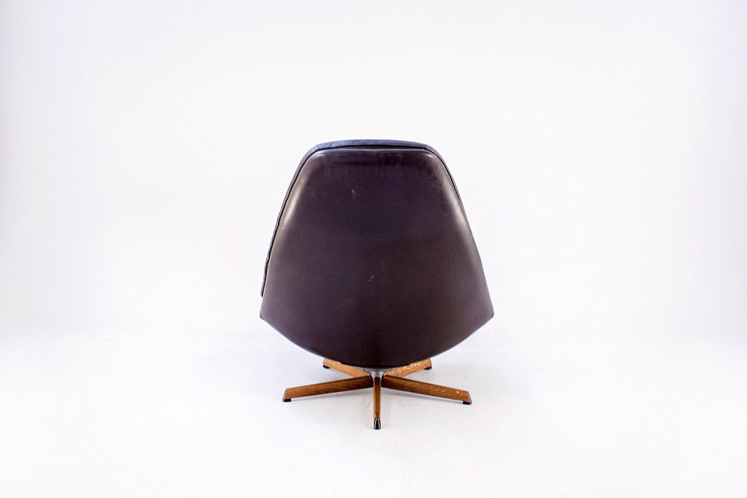 Foto Danish Swivel Lounge Chair on Teak Base by Madsen and Schübel 1964