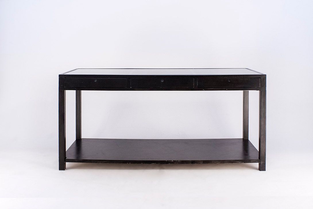 Foto Black Wooden Display Case Germany 1987