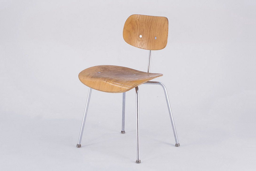 Foto Wooden Chair SE 68 Plywood Oak Light with Chrome Frame