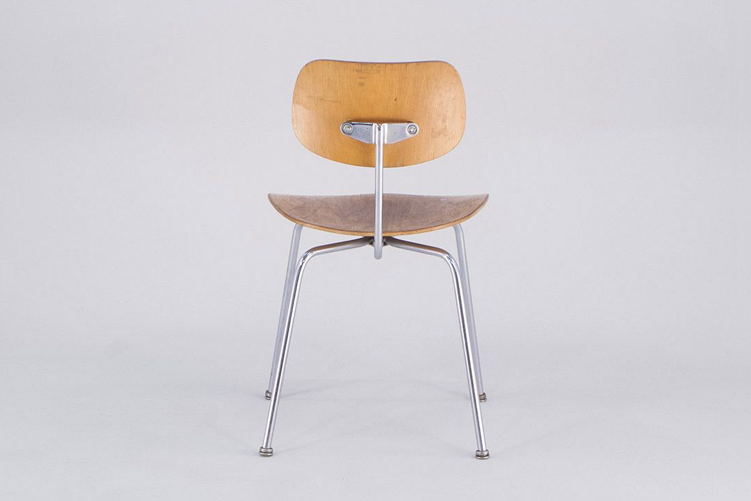 Foto Wooden Chair SE 68 Plywood Oak Light with Chrome Frame