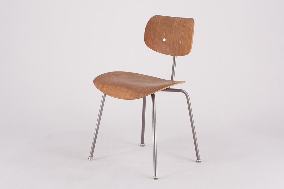 Foto Wooden Chair SE 68 Plywood Oak Medium with Chrome Frame