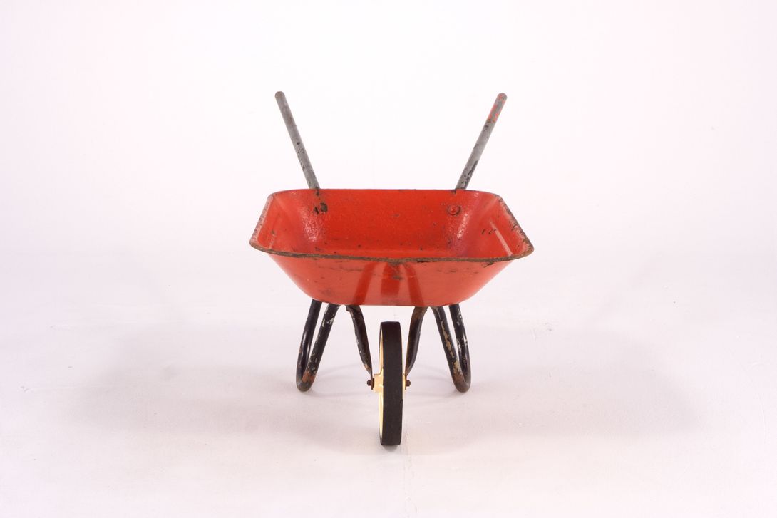 Foto Red Child´s Wheelbarrow h36x82x38