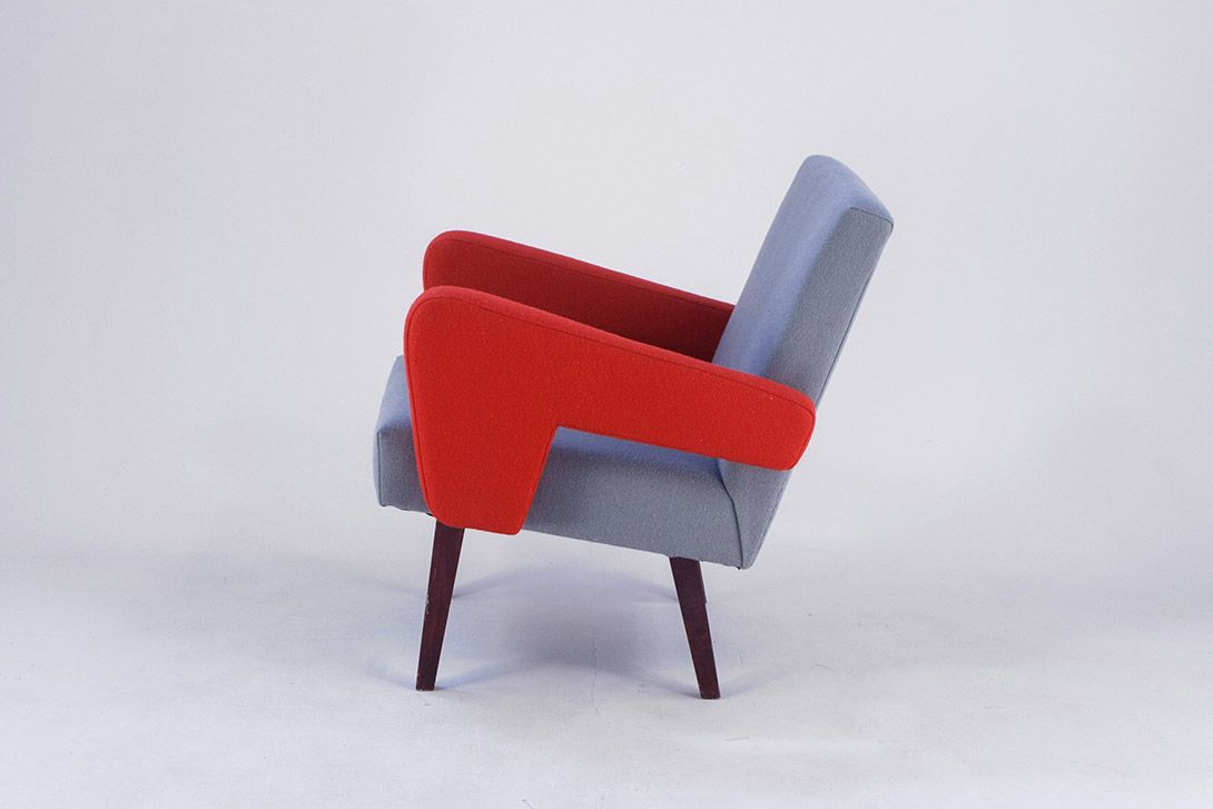 Foto Grey and Red Armchair Italy 1962