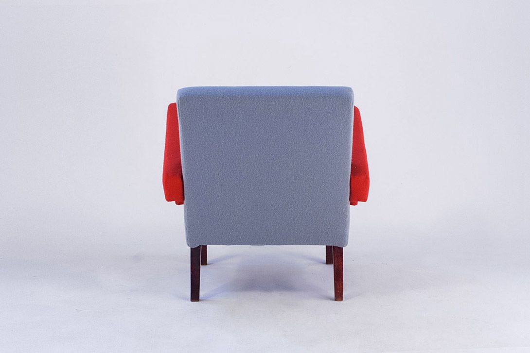 Foto Grey and Red Armchair Italy 1962