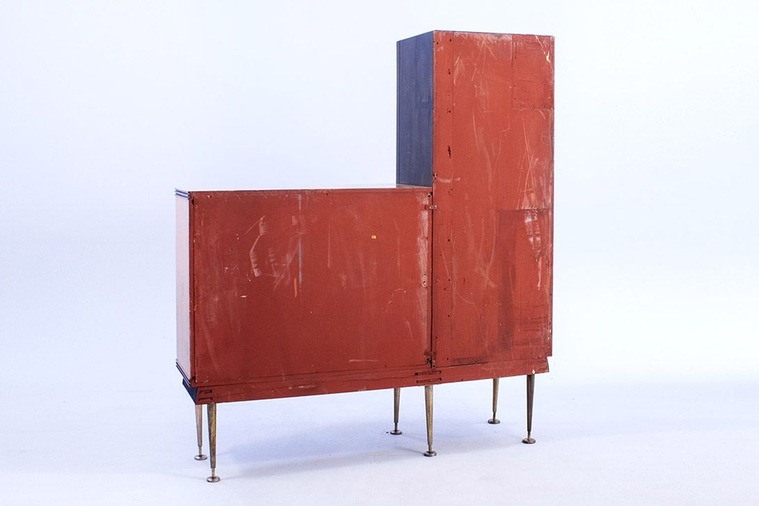Foto Wooden Bar Cabinet with Rotatable Drawers and Mirror Mosaic Inside Italy 1958