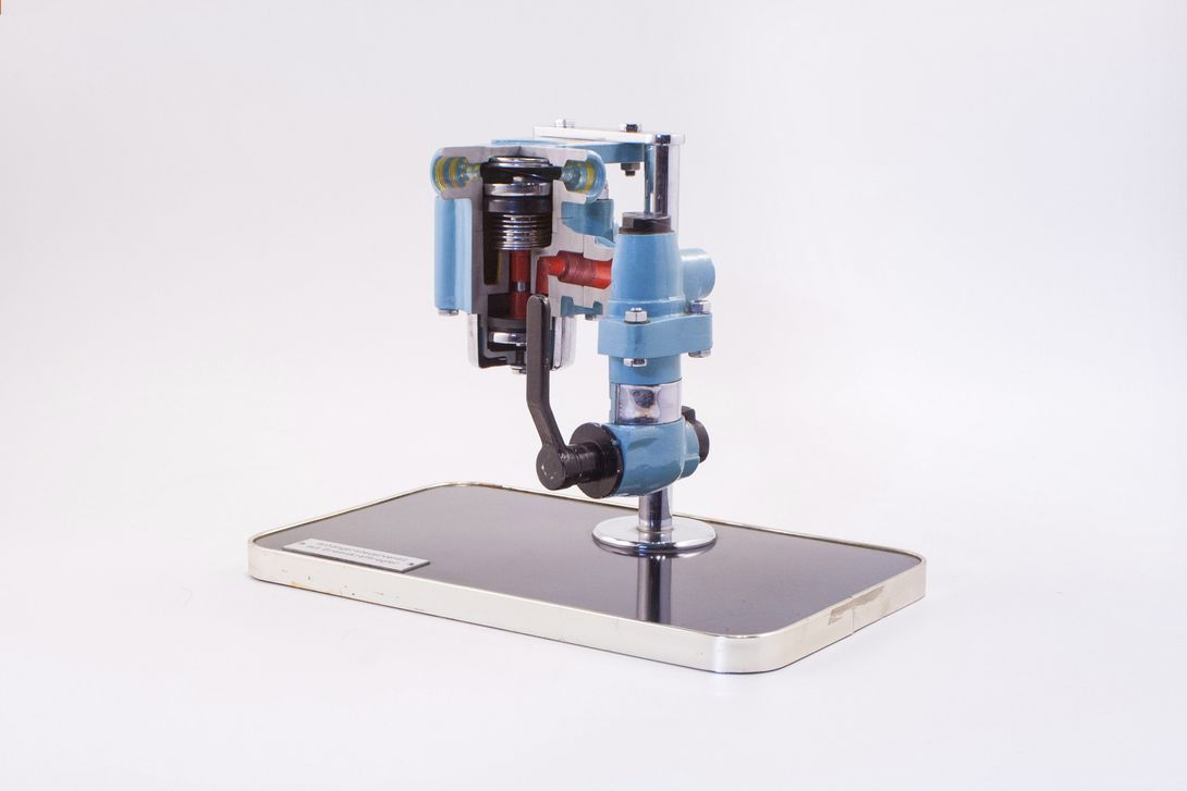 Foto Trailer Control Valve Model h30x40x25