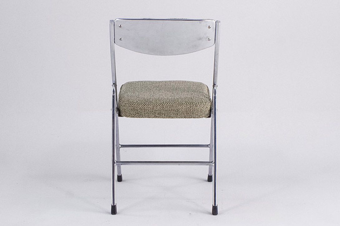 Foto Chrome Tubular Folding Chair with Linden Green-Grey Upholstery