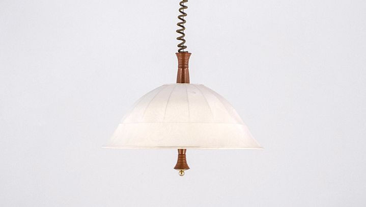 Foto Hanging Light with White Shade and Wood Details ø56