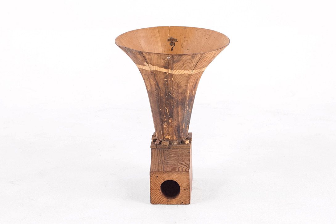Foto Emerson Music Master Wooden Horn Speaker